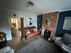 April Cottage Ringwood